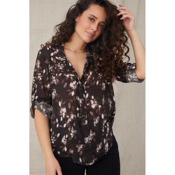 BELLA DAHL Capri Button Down in Nocturne Floral - NWT - Size Small - Picture 1 of 3
